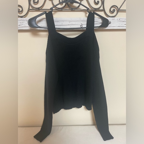 Express Black Cold Shoulder Long Sleeve Sweater, size xs - Picture 2 of 6